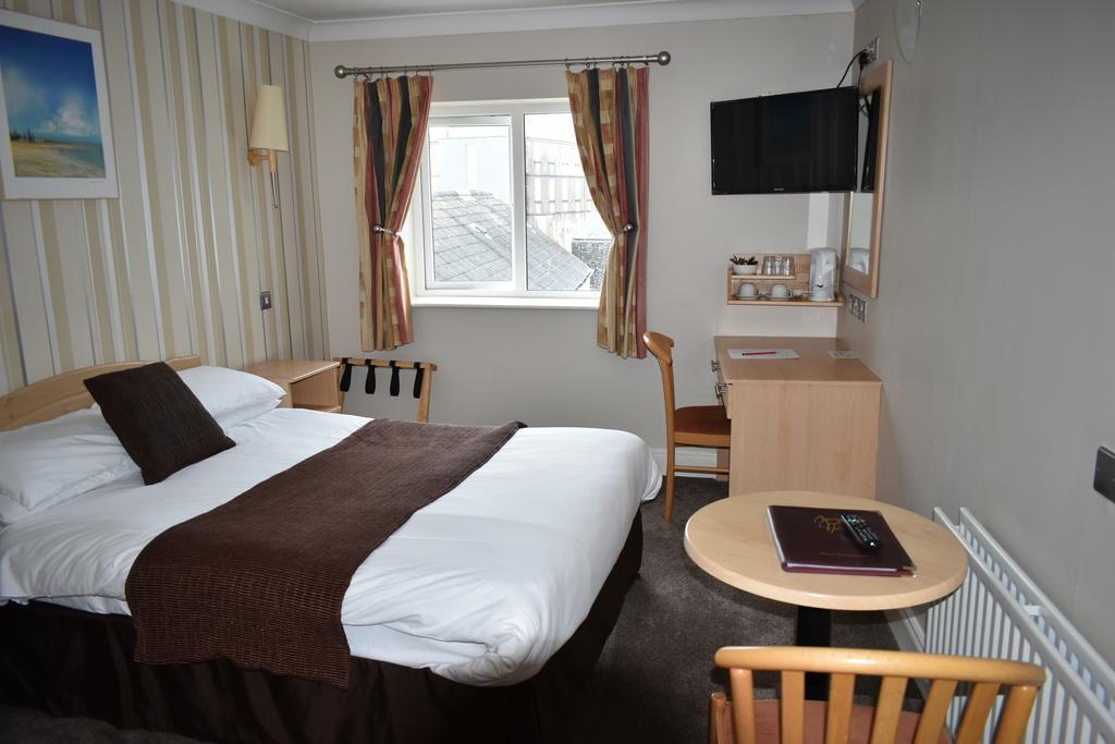 The Corralea Court Hotel Tuam Exterior foto